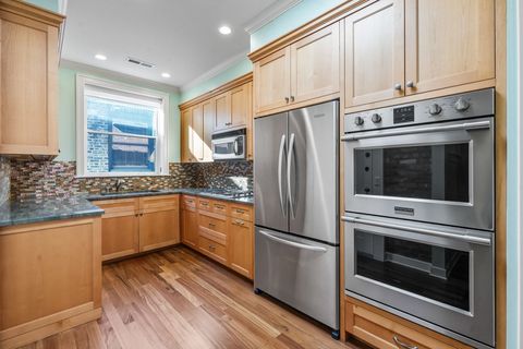 Tiny photo for 832 W Gunnison Street #3N, Chicago, IL 60640 (MLS # 12496692)