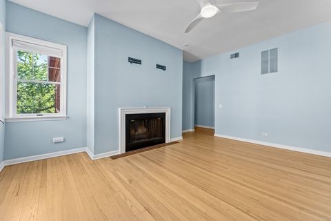 Tiny photo for 832 W Gunnison Street #3N, Chicago, IL 60640 (MLS # 12496692)