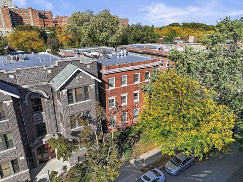 Tiny photo for 832 W Gunnison Street #3N, Chicago, IL 60640 (MLS # 12496692)