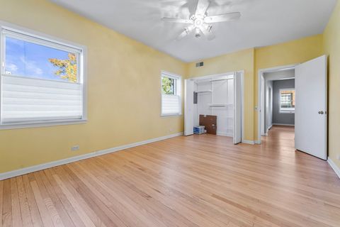 Tiny photo for 832 W Gunnison Street #3N, Chicago, IL 60640 (MLS # 12496692)