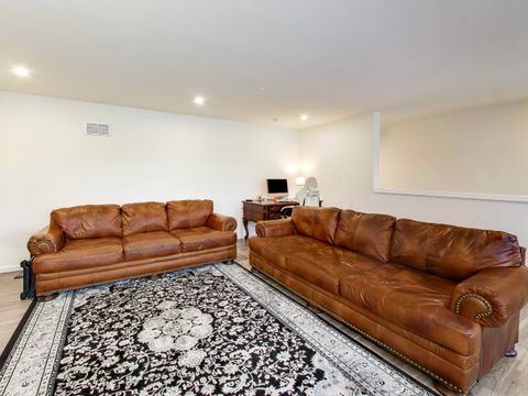 Tiny photo for 579 Watercress Drive, Aurora, IL 60504 (MLS # 12558777)