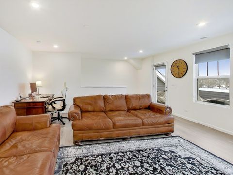 Tiny photo for 579 Watercress Drive, Aurora, IL 60504 (MLS # 12558777)