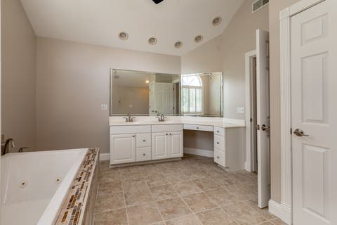 Tiny photo for 22 Cherry Tree Place, Harrisburg, IL 62946 (MLS # 12664171)