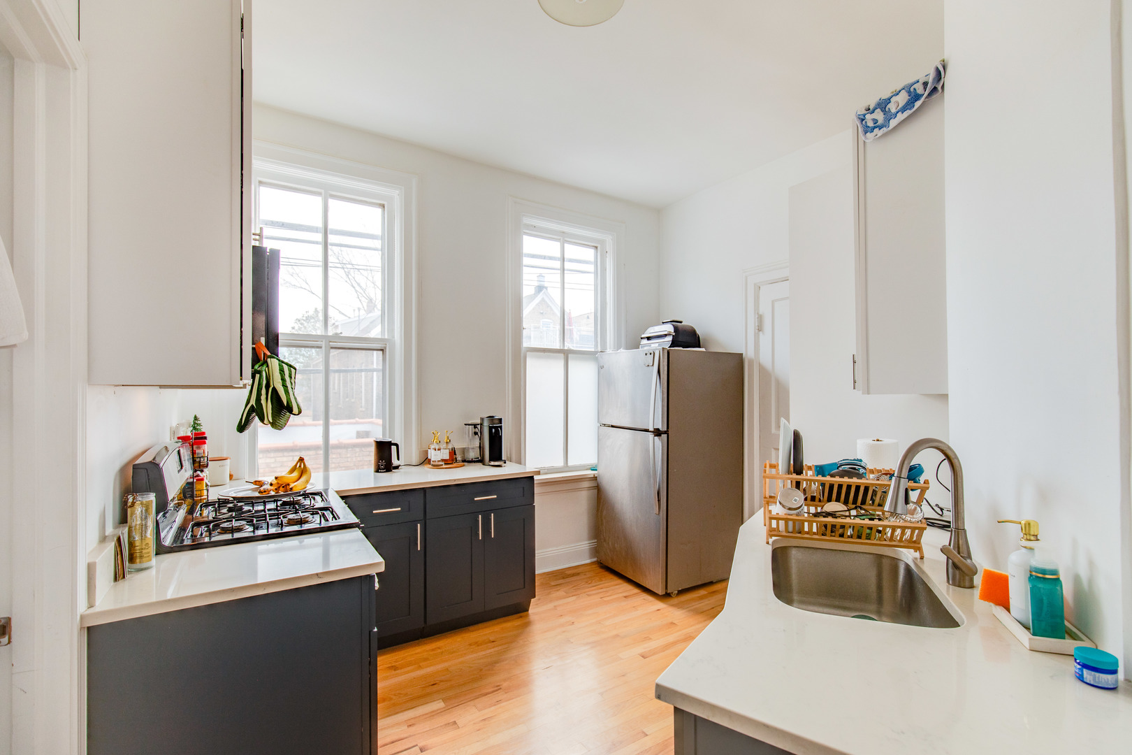 1133-40 N Winchester Avenue