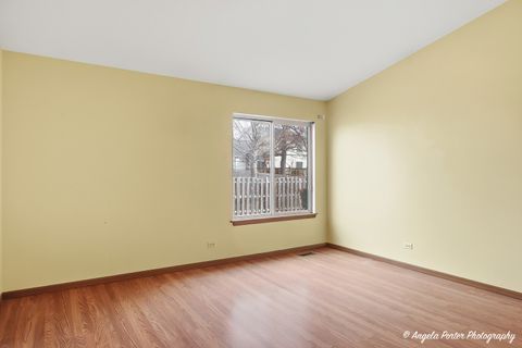 Tiny photo for 1328 Spalding Drive, Mundelein, IL 60060 (MLS # 12554597)