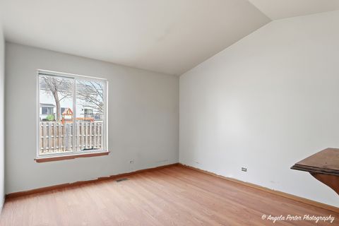 Tiny photo for 1328 Spalding Drive, Mundelein, IL 60060 (MLS # 12554597)