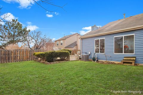 Tiny photo for 1328 Spalding Drive, Mundelein, IL 60060 (MLS # 12554597)
