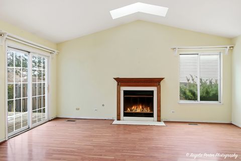 Tiny photo for 1328 Spalding Drive, Mundelein, IL 60060 (MLS # 12554597)