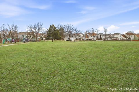 Tiny photo for 1328 Spalding Drive, Mundelein, IL 60060 (MLS # 12554597)