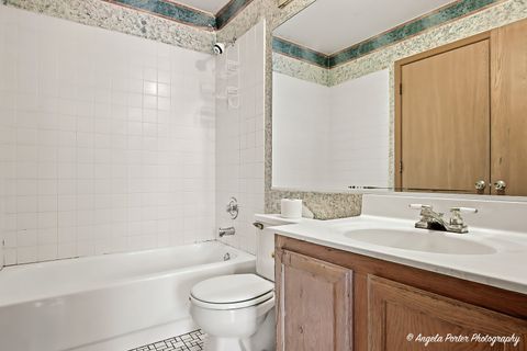 Tiny photo for 1328 Spalding Drive, Mundelein, IL 60060 (MLS # 12554597)