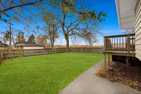 Tiny photo for 14200 Drexel Avenue, Dolton, IL 60419 (MLS # 12521926)