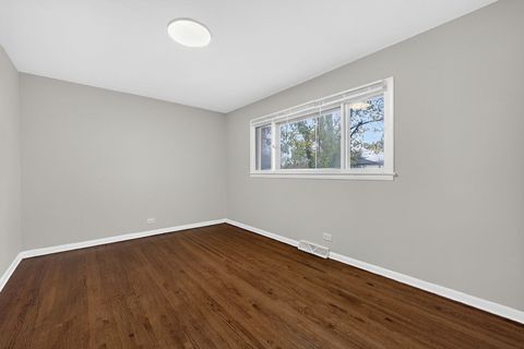 Tiny photo for 14200 Drexel Avenue, Dolton, IL 60419 (MLS # 12521926)