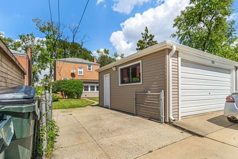 Tiny photo for 3912 Adams Street, Bellwood, IL 60104 (MLS # 12494076)