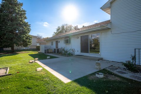 Tiny photo for 535 Logan Street, Roselle, IL 60172 (MLS # 12496857)