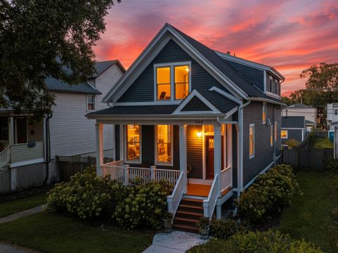 1924 Wesley Avenue Evanston IL 60201