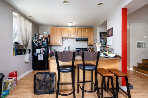 Tiny photo for 4900 N Lawndale Avenue #G, Chicago, IL 60625 (MLS # 12448270)