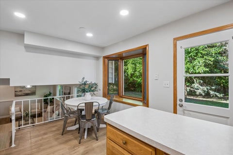 Tiny photo for 921 Bartlett Terrace, Libertyville, IL 60048 (MLS # 12770441)