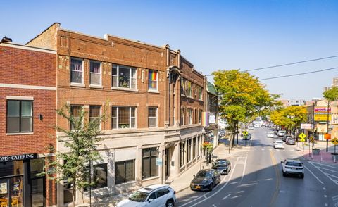 3916 N Broadway Street 1 Chicago IL 60613