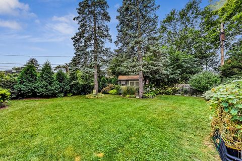 Tiny photo for 1314 Tyrell Avenue, Park Ridge, IL 60068 (MLS # 12628747)