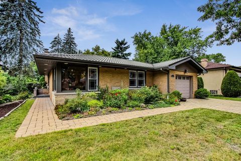 Tiny photo for 1314 Tyrell Avenue, Park Ridge, IL 60068 (MLS # 12628747)