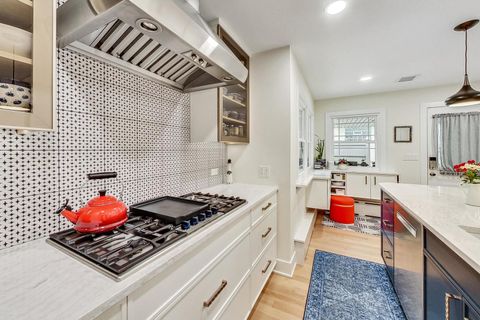 Tiny photo for 1314 Tyrell Avenue, Park Ridge, IL 60068 (MLS # 12628747)