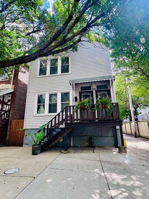 Photo of 731 W 16th Street #2, Chicago, IL 60616 (MLS # 12451287) Photo of 731 W 16th Street #2, Chicago, IL 60616 (MLS # 12451287)