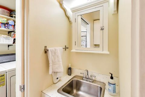 Tiny photo for 1406 Chanticleer Lane #1406, Hinsdale, IL 60521 (MLS # 12500440)