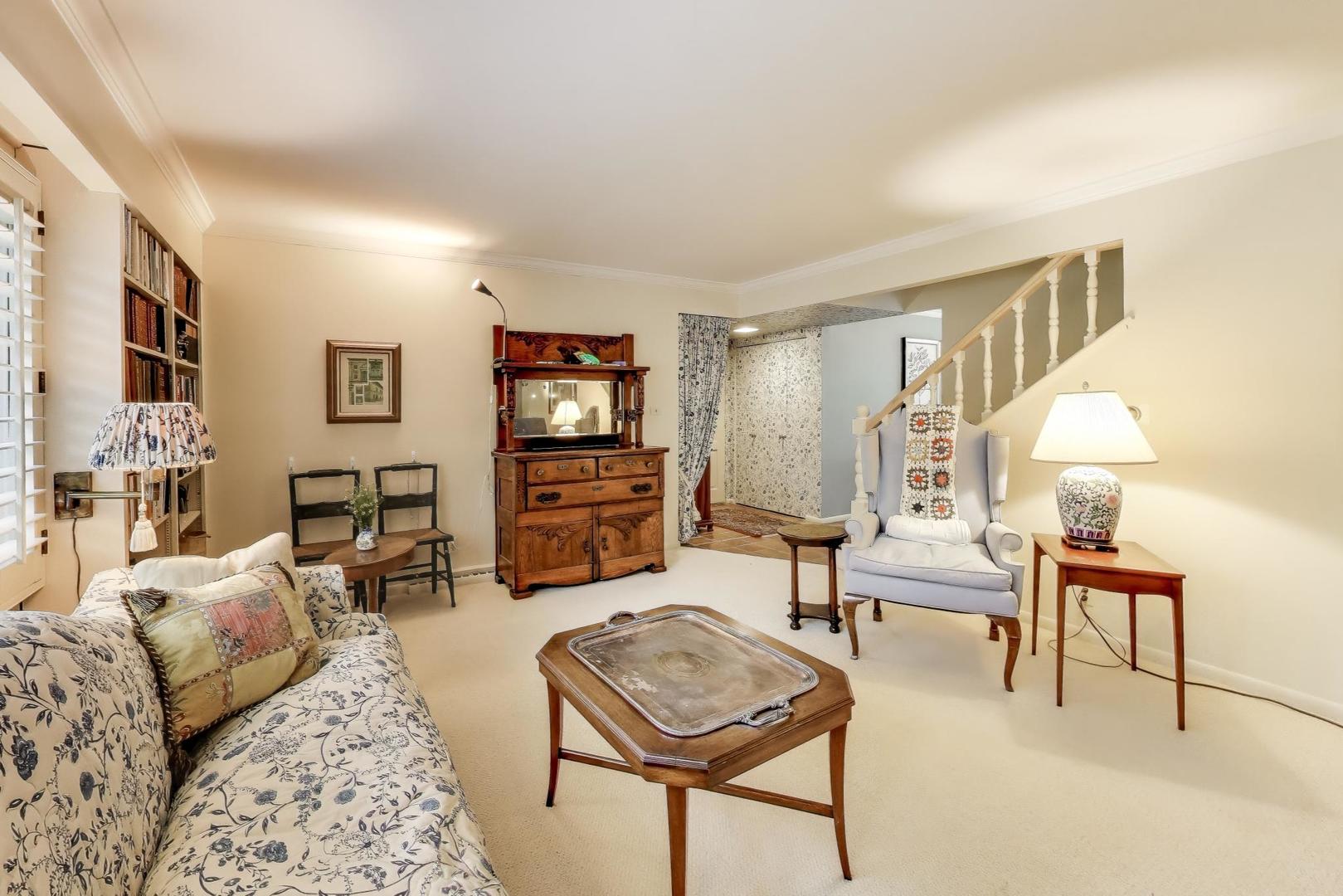 1406 Chanticleer Lane 1406