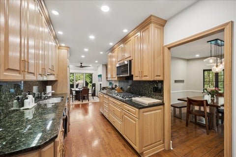 Tiny photo for 315 N Deere Park Drive, Highland Park, IL 60035 (MLS # 12740788)