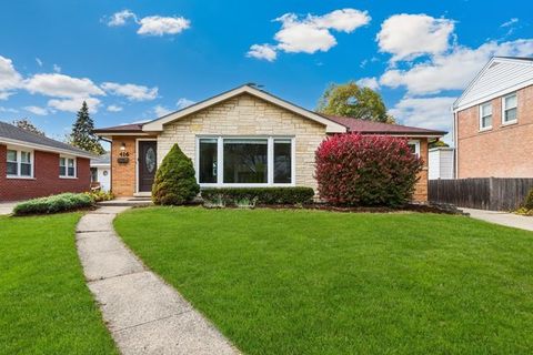 Photo of 416 N Eastwood Avenue, Mount Prospect, IL 60056 (MLS # 12505988)