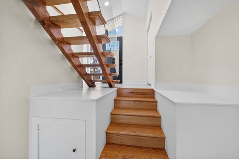 Tiny photo for 1319 N Chestnut Avenue, Arlington Heights, IL 60004 (MLS # 12547346)