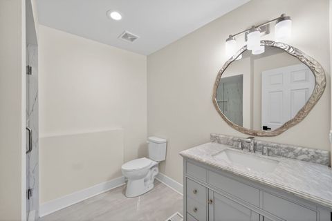 Tiny photo for 1319 N Chestnut Avenue, Arlington Heights, IL 60004 (MLS # 12547346)