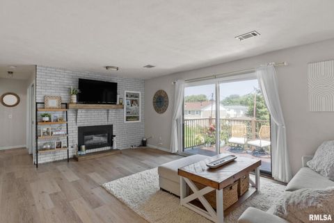 Tiny photo for 4190 MALLARD Court #10, Bettendorf, IA 52722 (MLS # QC4266388)