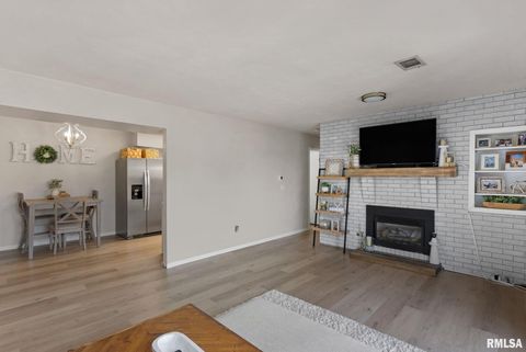 Tiny photo for 4190 MALLARD Court #10, Bettendorf, IA 52722 (MLS # QC4266388)