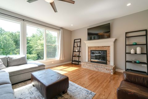 Tiny photo for 28585 Ashford Court, Lake Bluff, IL 60044 (MLS # 12445317)