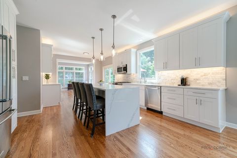 Tiny photo for 28585 Ashford Court, Lake Bluff, IL 60044 (MLS # 12445317)