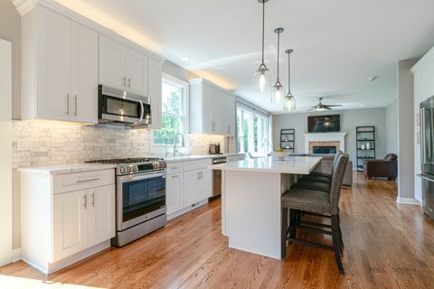 Tiny photo for 28585 Ashford Court, Lake Bluff, IL 60044 (MLS # 12445317)