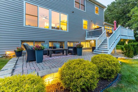 Tiny photo for 28585 Ashford Court, Lake Bluff, IL 60044 (MLS # 12445317)