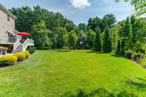 Tiny photo for 28585 Ashford Court, Lake Bluff, IL 60044 (MLS # 12445317)