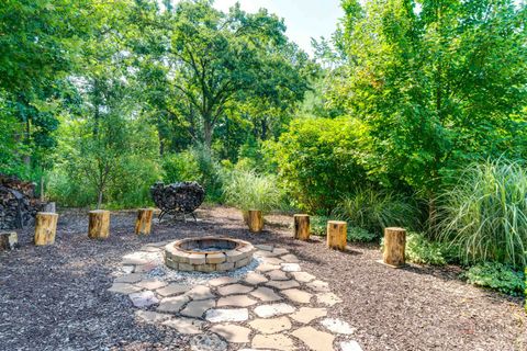 Tiny photo for 28585 Ashford Court, Lake Bluff, IL 60044 (MLS # 12445317)