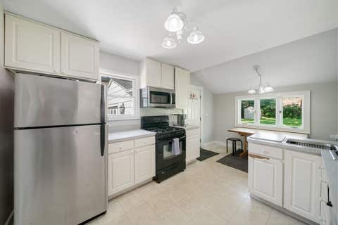 Tiny photo for 707 Glenshire Road, Glenview, IL 60025 (MLS # 12730110)