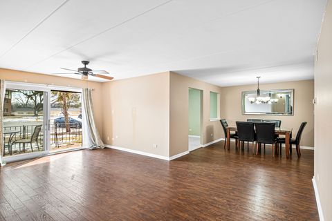 Tiny photo for 11015 S Theresa Circle #1C, Palos Hills, IL 60465 (MLS # 12555662)