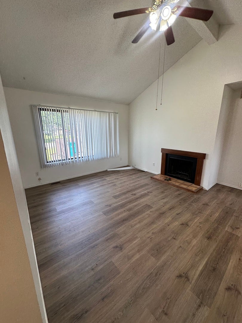 906 Pomona Drive 906