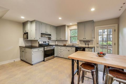 Tiny photo for 623 Judson Avenue, Evanston, IL 60202 (MLS # 12466629)