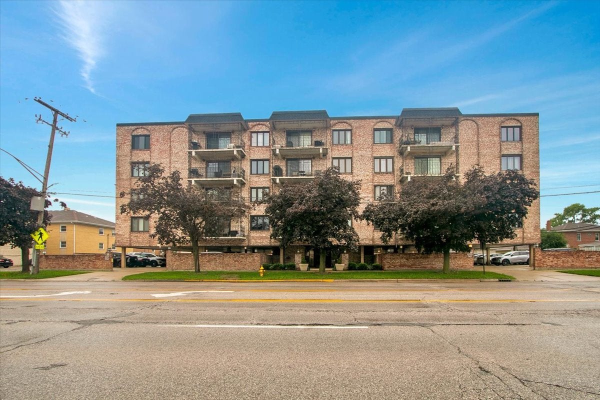7525 W Lawrence Avenue 505