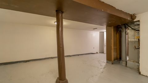 Tiny photo for 13223 S Buffalo Avenue, Chicago, IL 60633 (MLS # 12614524)
