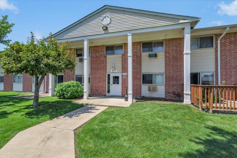 Photo of 1577 Jill Court #108, Glendale Heights, IL 60139 (MLS # 12698999)