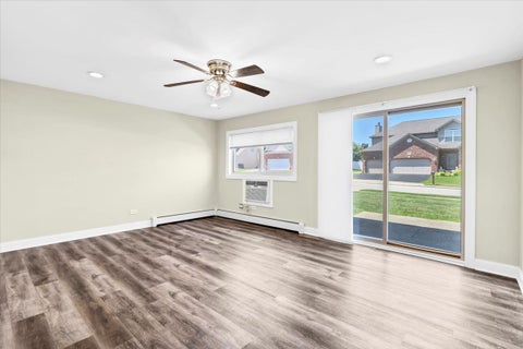 Tiny photo for 1577 Jill Court #108, Glendale Heights, IL 60139 (MLS # 12698999)