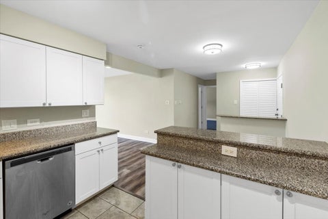 Tiny photo for 1577 Jill Court #108, Glendale Heights, IL 60139 (MLS # 12698999)