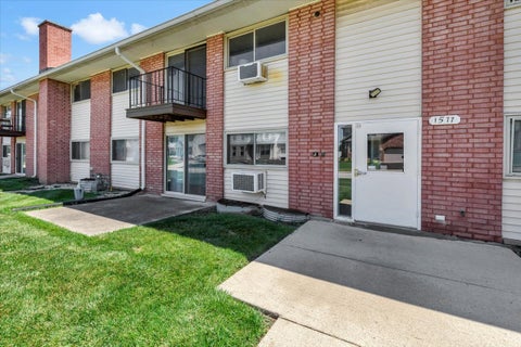 Tiny photo for 1577 Jill Court #108, Glendale Heights, IL 60139 (MLS # 12698999)